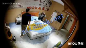 ❤️酒店偷拍❤️小少妇抽空入住酒店和男友操穴
