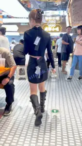 【KFC】服装店店员持续CD第二部。中午吃饭的时候穿了白内