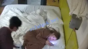 ⭐酒店偷拍:超绝气质小少妇被男人分腿打桩操嫩穴