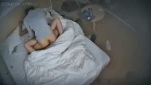 ⏪酒店偷拍⏩韵味灰袜子大奶女主被男友狠狠操